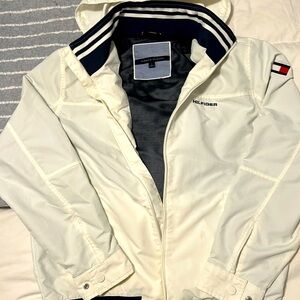 Tommy Hilfiger jacket/windbreaker lined